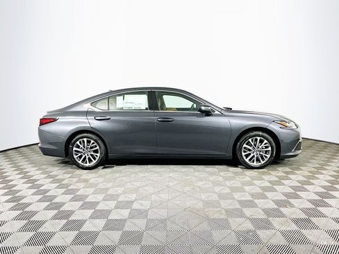 New 2025 Lexus ES 350 image 8