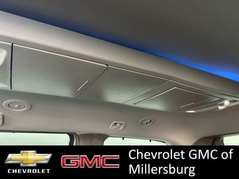 Used 2015 Chrysler Town & Country Touring-L w/ Driver Convenience Group image 26