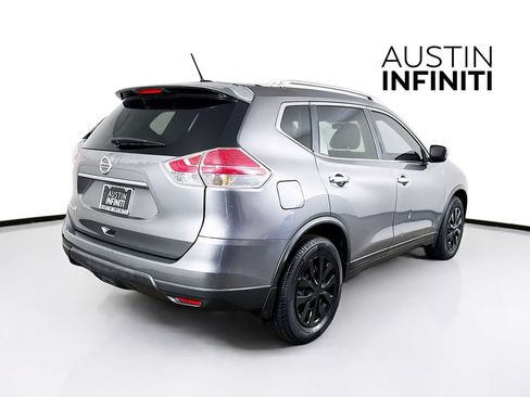 Used 2016 Nissan Rogue S w/ Appearance Package FWD image 8