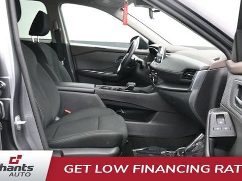Used 2023 Nissan Rogue S AWD/4WD image 11