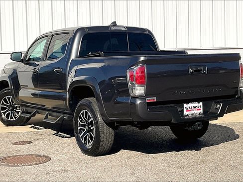 Used 2021 Toyota Tacoma TRD Sport image 15