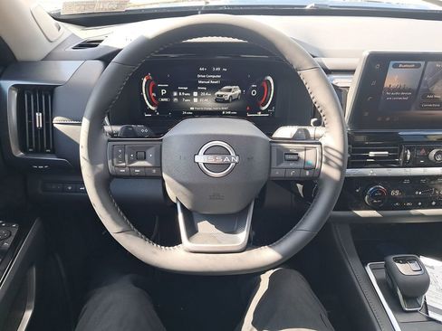 New 2026 Nissan Pathfinder SL w/ SL Premium Package AWD/4WD image 13