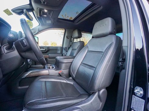 Used 2020 GMC Sierra 3500 Denali w/ Denali Ultimate Package image 16