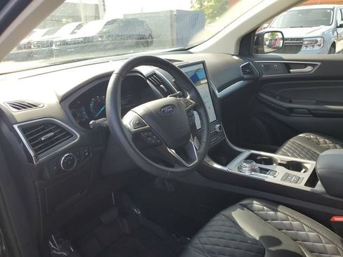 Used 2023 Ford Edge Titanium AWD/4WD image 9