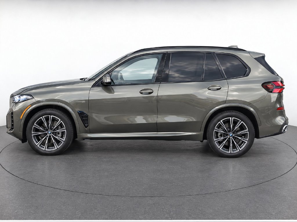 Used 2025 BMW X5 xDrive40i w/ M Sport Package AWD/4WD image 2