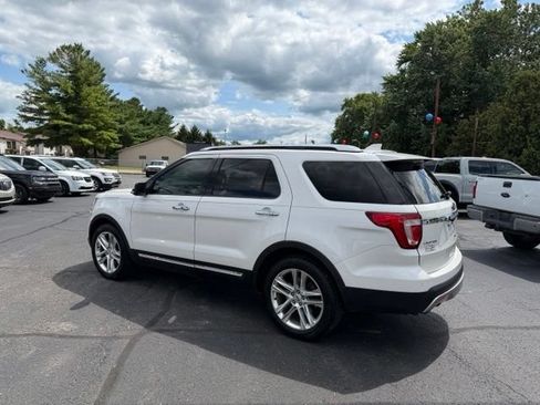 Used 2016 Ford Explorer Limited w/ Equipment Group 301A FWD image 12