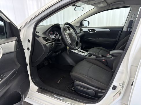 Used 2014 Nissan Sentra SR FWD image 7