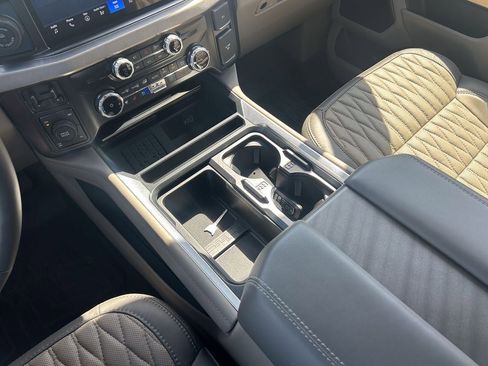 Used 2026 Ford F350 Platinum w/ Platinum Plus Package AWD/4WD image 31