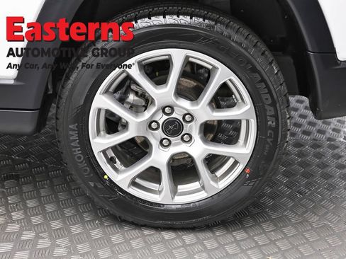 Used 2025 Jeep Compass Limited AWD/4WD image 8