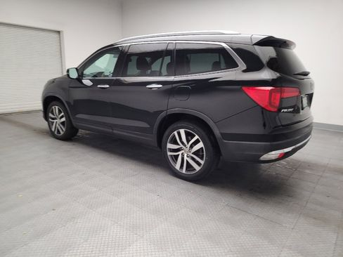 Used 2017 Honda Pilot Touring image 3
