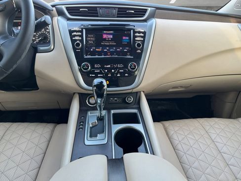Used 2019 Nissan Murano Platinum w/ Cargo Package image 3