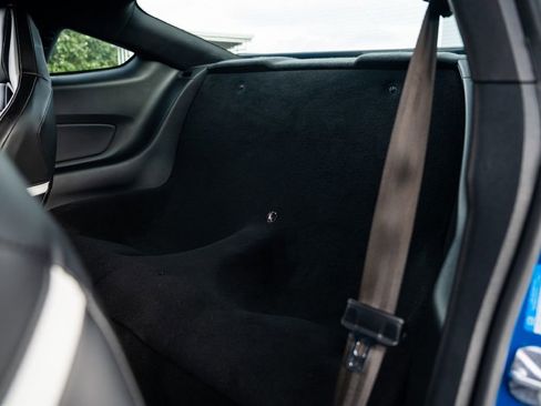 Used 2021 Ford Mustang Shelby GT500 w/ Carbon Fiber Track Pack image 34