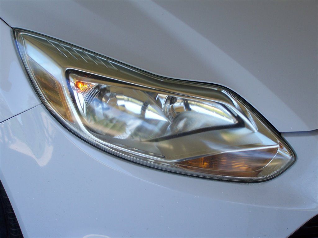 Used 2013 Ford Focus S FWD image 33