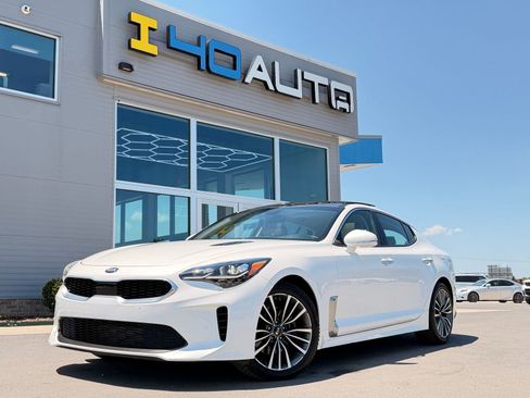 Used 2019 Kia Stinger Premium RWD image 1