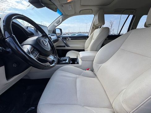 Used 2023 Lexus GX 460 Premium w/ Premium Package AWD/4WD image 20