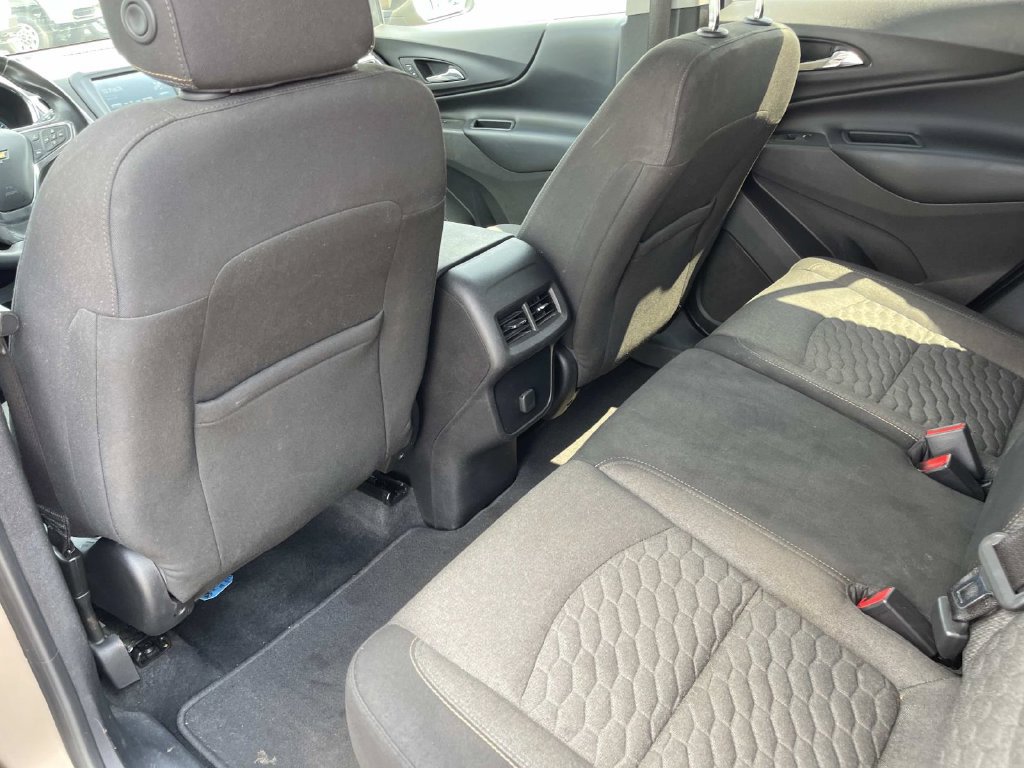 Used 2018 Chevrolet Equinox LT FWD image 19