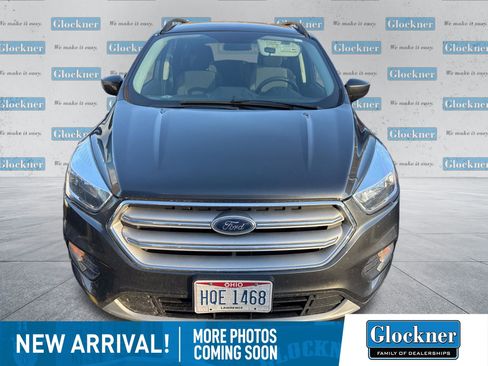 Used 2018 Ford Escape SE w/ SE Sync 3 Package image 1