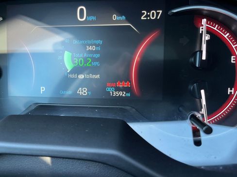 Used 2025 Toyota RAV4 XLE image 43