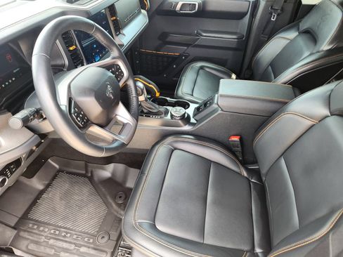 Used 2024 Ford Bronco Badlands AWD/4WD image 14