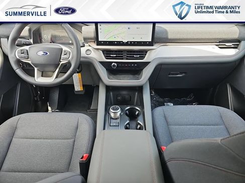 New 2026 Ford Explorer Active RWD image 11