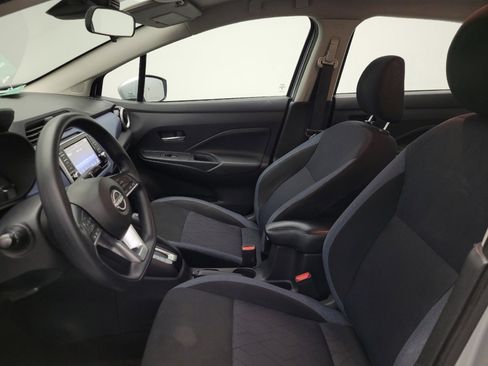 Used 2023 Nissan Versa SV FWD image 17
