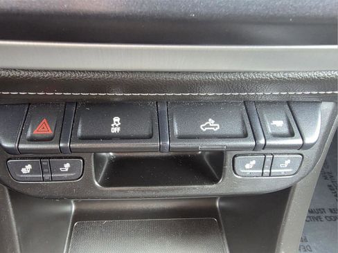 Used 2022 GMC Canyon Elevation w/ Elevation Premium Package image 22