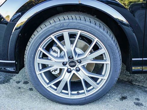 New 2025 Audi Q3 2.0T Premium Plus image 9