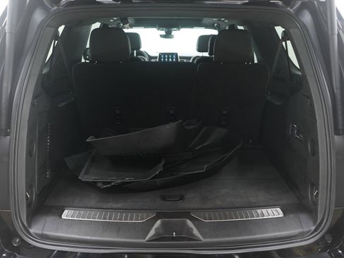 Used 2021 Chevrolet Suburban High Country w/ Premium Package image 19