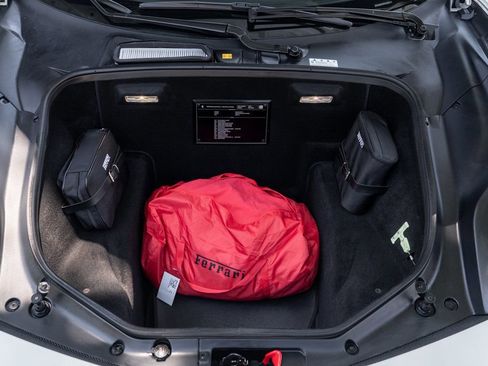 Used 2019 Ferrari 488 Spider image 21