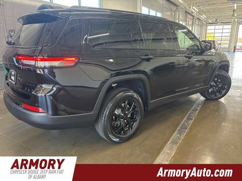 New 2025 Jeep Grand Cherokee L Altitude image 4