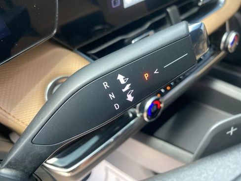 Used 2025 Chevrolet Equinox ACTIV w/ LPO, Floor Liner Package FWD image 28