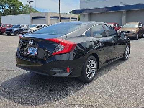 Used 2017 Honda Civic LX image 4