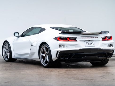 Used 2025 Chevrolet Corvette E-Ray AWD/4WD image 6