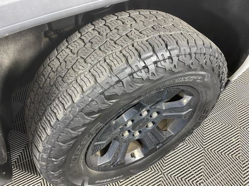 Used 2016 GMC Sierra 1500 SLT w/ All Terrain X Package AWD/4WD image 12