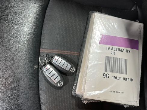 Used 2019 Nissan Altima 2.5 SR w/ SR Premium Package image 27