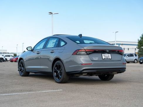 New 2025 Honda Accord SE image 5