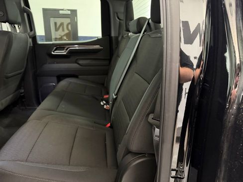 Used 2024 Chevrolet Silverado 1500 LT image 15