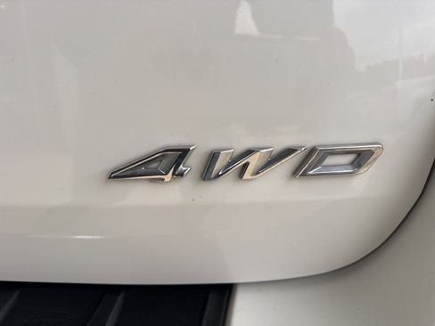 Certified 2022 Ford Explorer Limited w/ Equipment Group 301A image 17