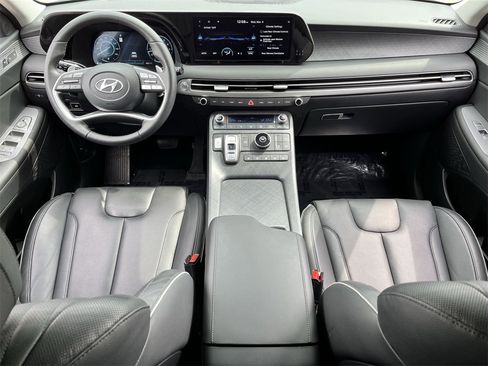Used 2024 Hyundai Palisade Limited image 9