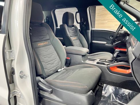 Used 2024 Nissan Frontier PRO-4X w/ Technology Package AWD/4WD image 8