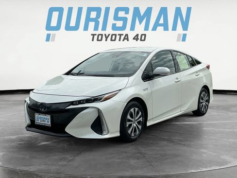 Used 2020 Toyota Prius Prime LE FWD image 3