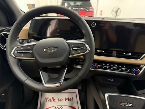 New 2026 Chevrolet Equinox ACTIV image 18