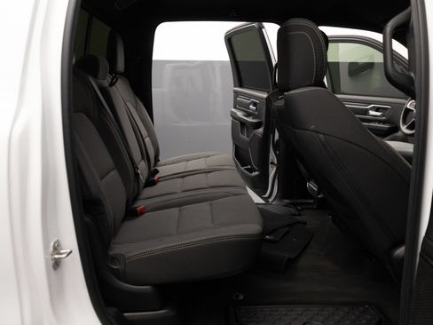 Used 2023 RAM 1500 Big Horn AWD/4WD image 36