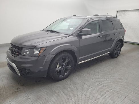 Used 2019 Dodge Journey Crossroad image 2