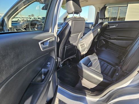 Used 2024 Ford Edge SEL image 21