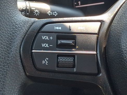 Used 2025 Honda Accord LX image 21