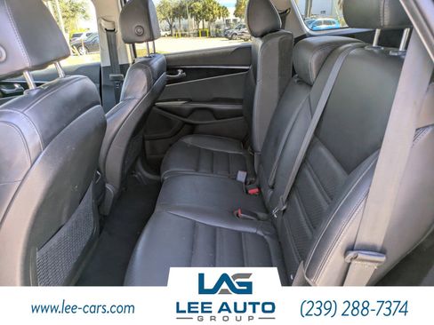 Used 2018 Kia Sorento EX image 12