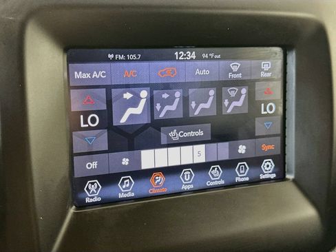 Used 2019 Jeep Compass Latitude w/ Cold Weather Group AWD/4WD image 19