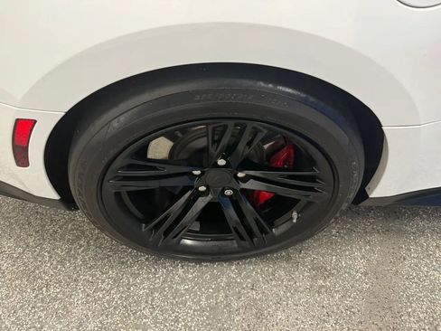 Used 2019 Chevrolet Camaro ZL1 RWD image 28