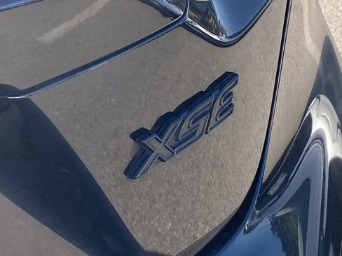 Used 2022 Toyota Corolla XSE FWD image 6